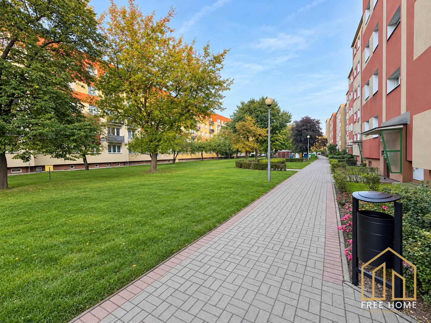 2-pokojowe mieszkanie pierwsze piętro TOP lokalizacja — miniatura 18
