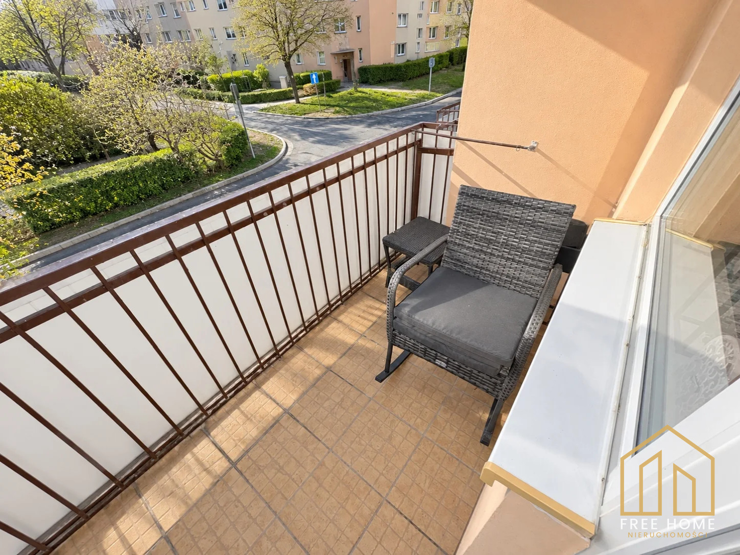 3-pokojowe mieszkanie z balkonem na parterze, Głogów ul. Królewska — miniatura 17