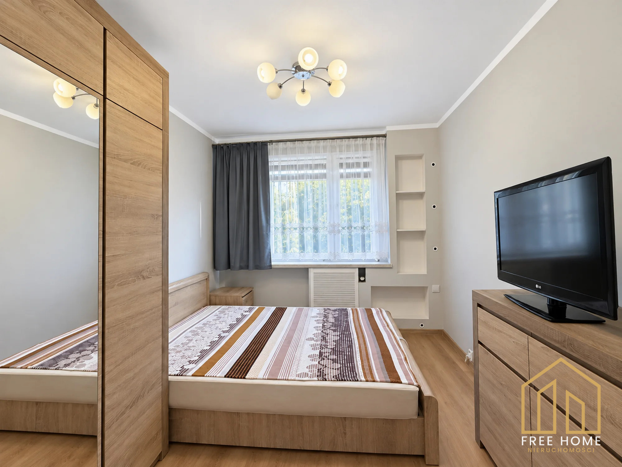 Mieszkanie 2-pokojowe z balkonem 2 Piętro na Os. Kopernik — miniatura 3