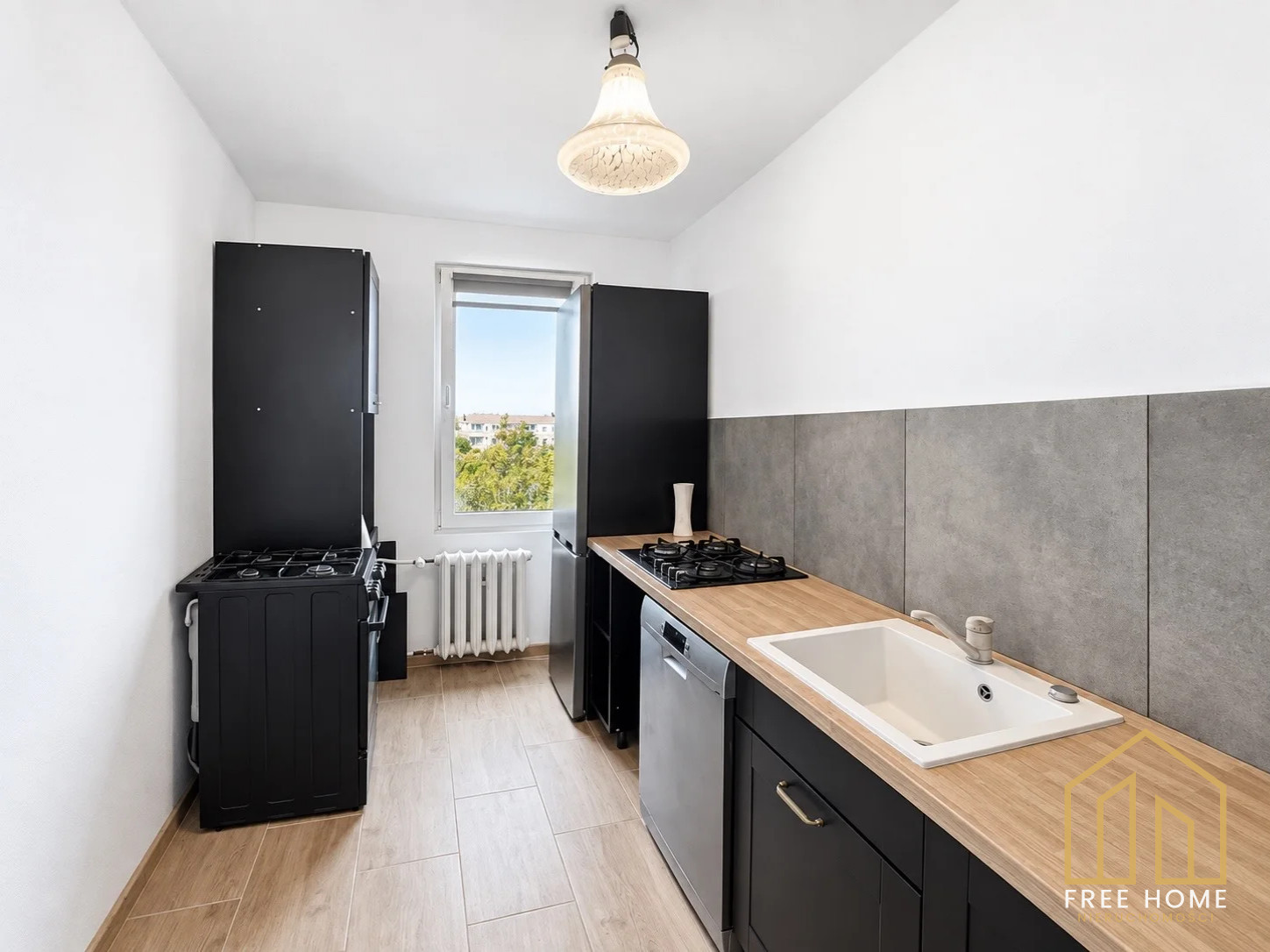 Mieszkanie 3 pokoje z balkonem w bloku po kapitalnym remoncie — miniatura 4